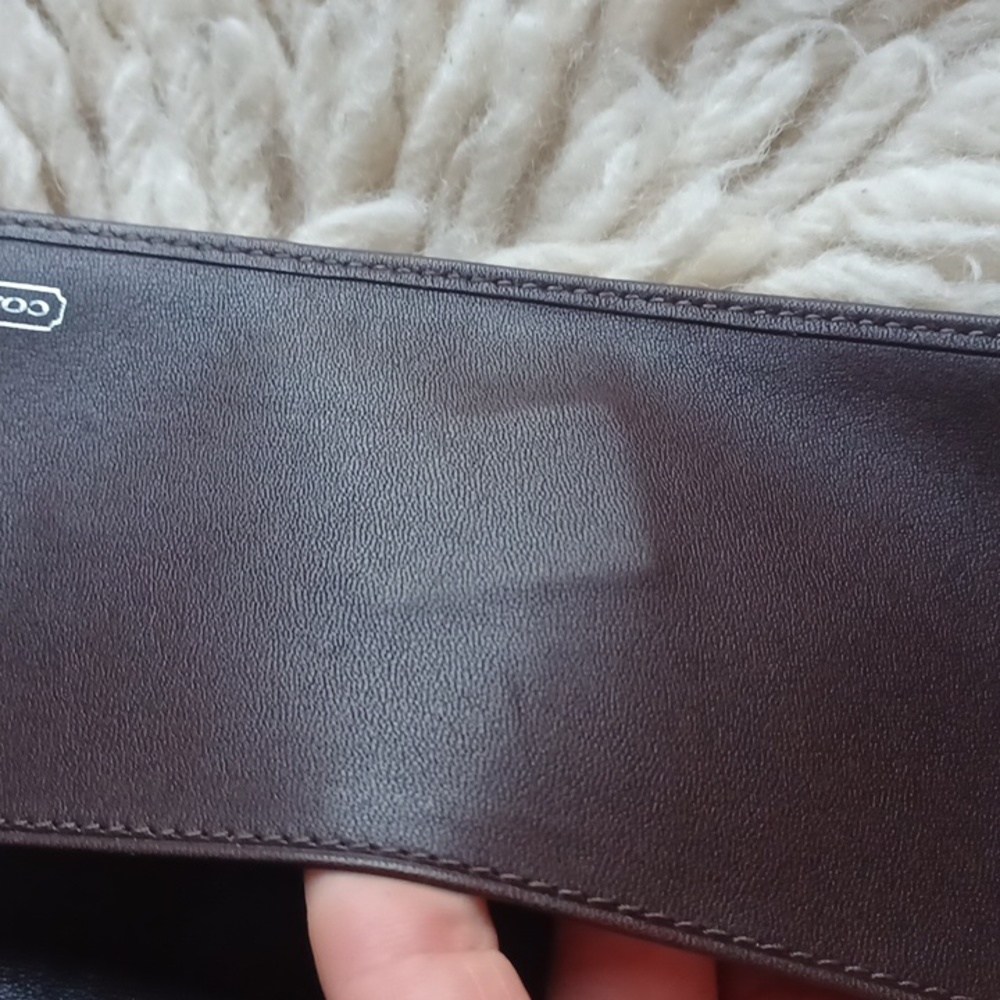 Coach Checkbook  cover - Picture 4 of 11